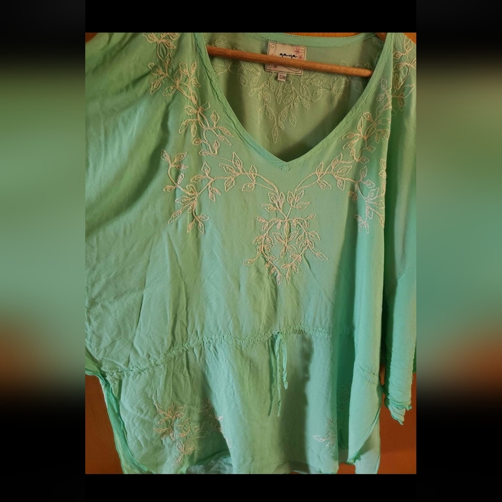 Gaya Embroidered Mint Kimono Top - Picture 4 of 7
